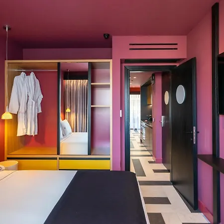 Otel The Pal Living In A Concept