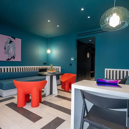 The Pal Living In A Concept Otel Kandiye