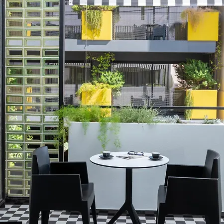 Hotel The Pal Living In A Concept