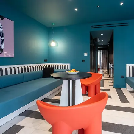 The Pal Living In A Concept Otel